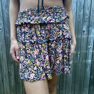 American Eagle Floral Flowy Mini Skirt- Size M